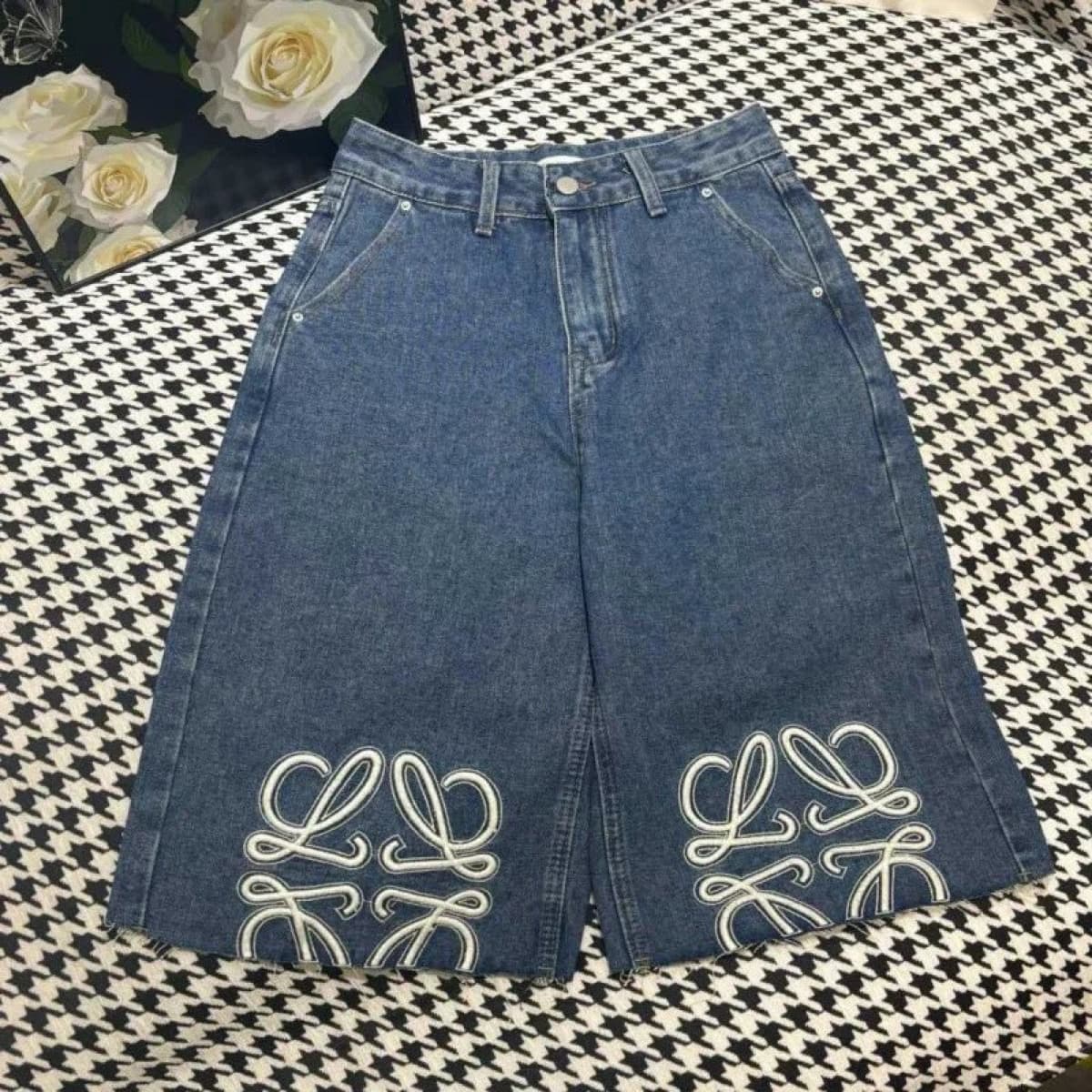LOEWE SHORTS